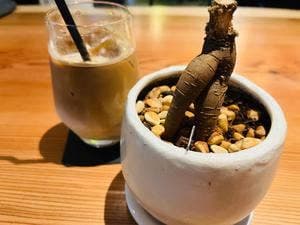 COFFEE&DESSERT S CAFE