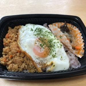 ビーズカフェ カジュアルレストラン&スイーツ