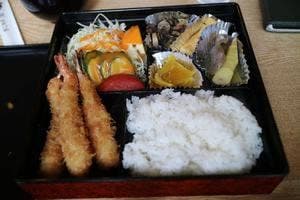 食い飲み座 新山