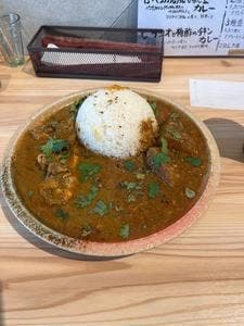 スパイスカレー あかつ亭