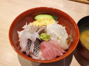 海鮮丼居酒屋 まんぷく