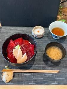 八木や