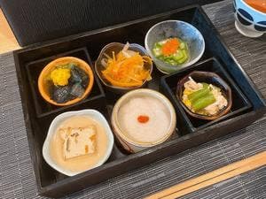 八木や