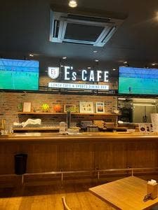 E’s CAFE