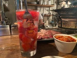 炭火焼く鳥 sotlylaisse