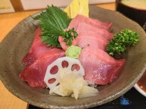 まぐろ丼ぶんた