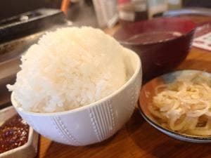 大衆焼肉 やまにく