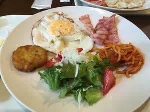 安心・安全なパンとケーキのお店 びろん