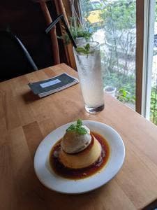 Log cafe