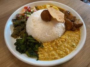 Sri Lankan Restaurant Curry Pot