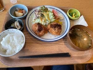 八海山みんなの社員食堂