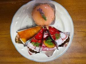 ストロベリー・ガーデン 若久店