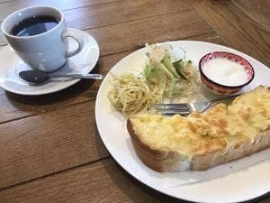 RISE CAFE