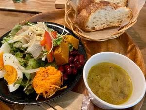 cafeたね + こはく
