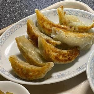 王芳