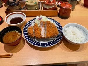 厚切りとんかつよし平キーノ和歌山店