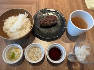 毎朝挽肉と羽釜ごはん ハンバーグ Bowz