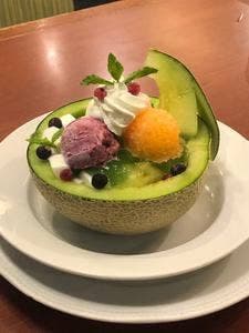 ロイヤルホスト 宮の森店