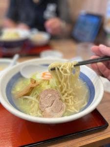 8番らーめん 滑川店