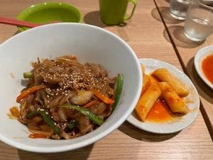 韓国料理 ビビム ピオレ姫路店.