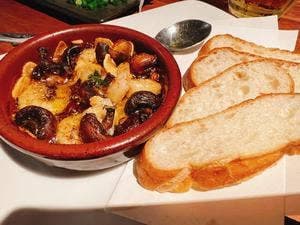 肉イタリアン酒場USIX