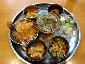めしカフェ ロッサ アバウ