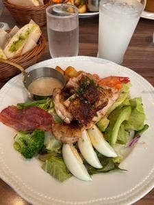 Royal Host 横浜駅前店