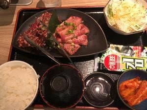 焼肉＆BAR 十炭