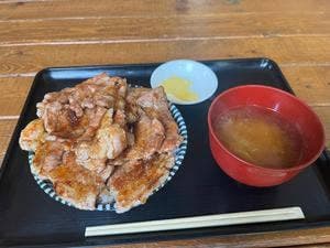 豚丼 とんじゃく