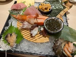 海鮮レストラン 勘八屋