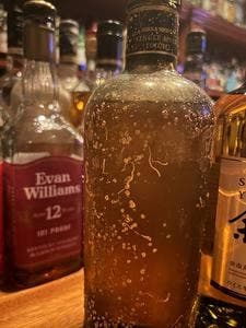 カクテルアンドショットバー ジャックローズ
