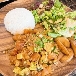 バズ カフェ バイ アネラ