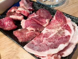 羊食市場 しまだや 流川店