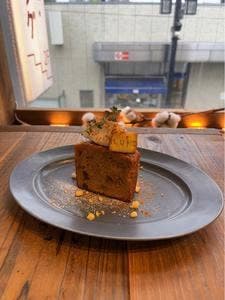 Lune café and dining