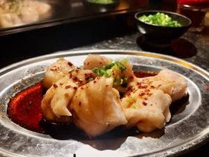 ホルモン酒場 六べこ