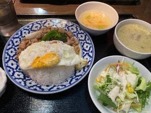ロータスラウンジ 青山