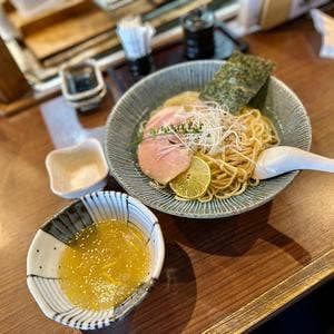 海鮮問屋 孝進丸