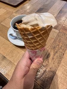 カフェ ファディ 御笠川店