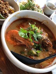タイ料理 URAIWAN
