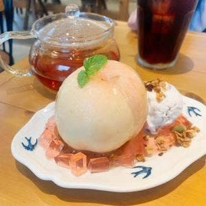 Honey Cafe Meets
