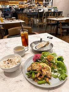 8TH SEA OYSTER Bar 渋谷ヒカリエ店
