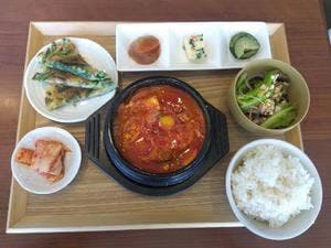コッテジ NU茶屋町店