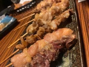個室で味わう国産牛タンと朝どれ鮮魚 にくと魚 新橋駅前店
