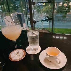 バー ブロッサム