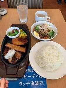 ガスト 南池袋店