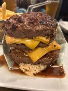 Shake Tree Burger & Bar