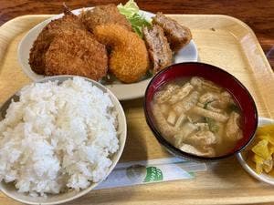 三丁目 にしや食堂
