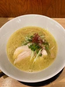 鶏白湯ラーメン ぱいず