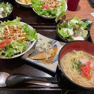 沖縄いちゃりば酒場 あかゆら
