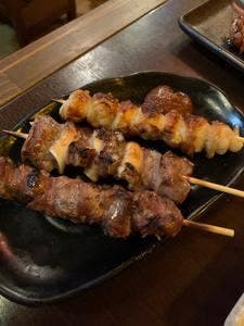 串焼き 肉刺し 一献 朝霞台店